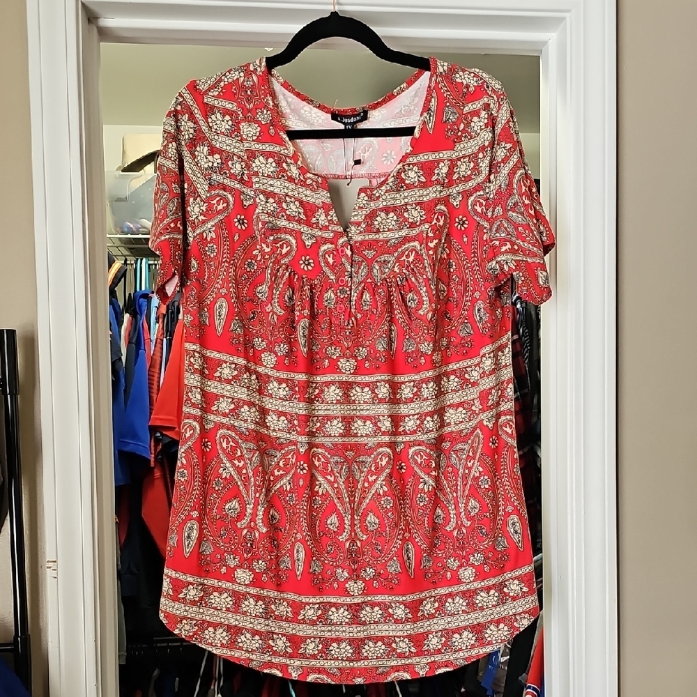 NWT A.Jesdani Paisley & Floral Red and Tan Women's Top Size 1X
